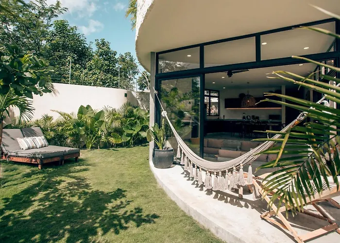 Boho Jungle - Pvt Pool -100mbs- Concierge 7a Villa *